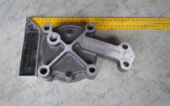 Насос масляный в сборе КПП HW18709 HOWO WG2203240005