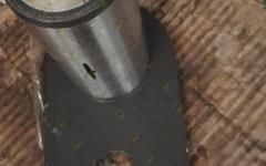 Палец крепления гидроцилиндра подъема к стреле d=70 L=185 вилка ZL50E.8.7/9303856