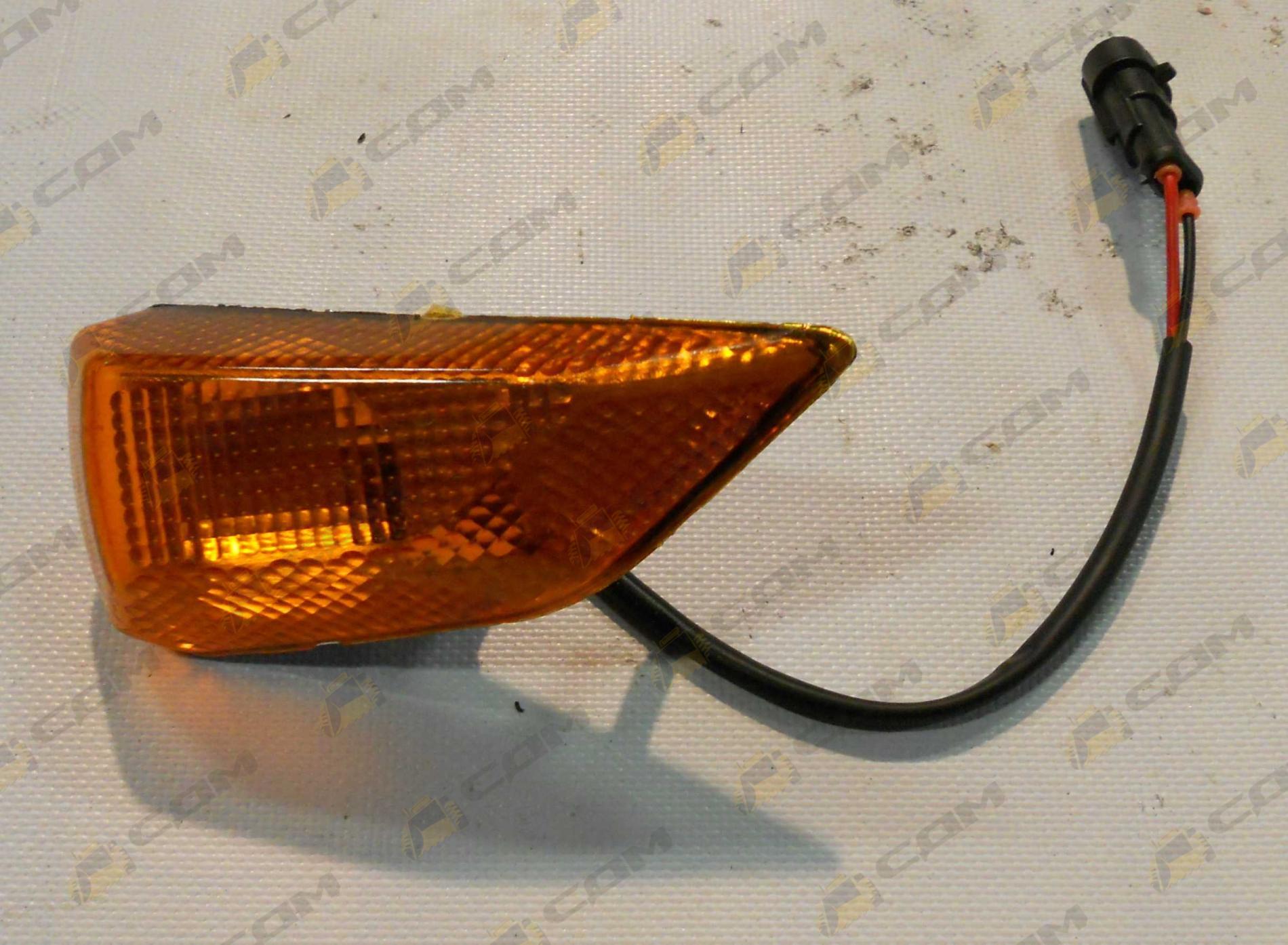 Фонарь поворотов правый (повторитель) (Euro 3) WG9719720018