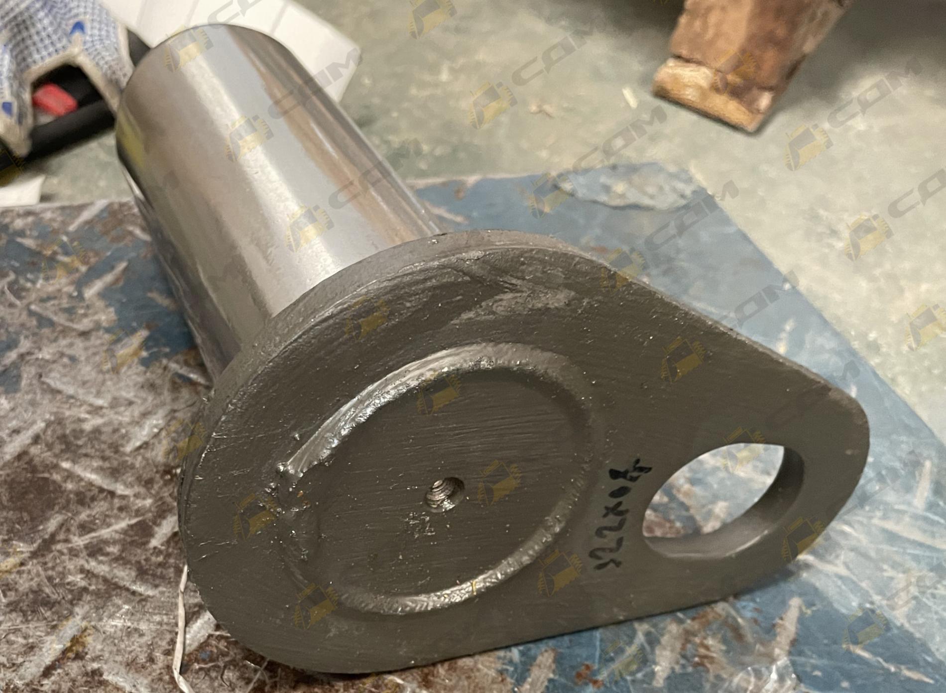 Палец соединения рамы нижний d=80 L=220 LG968/956 29250000161