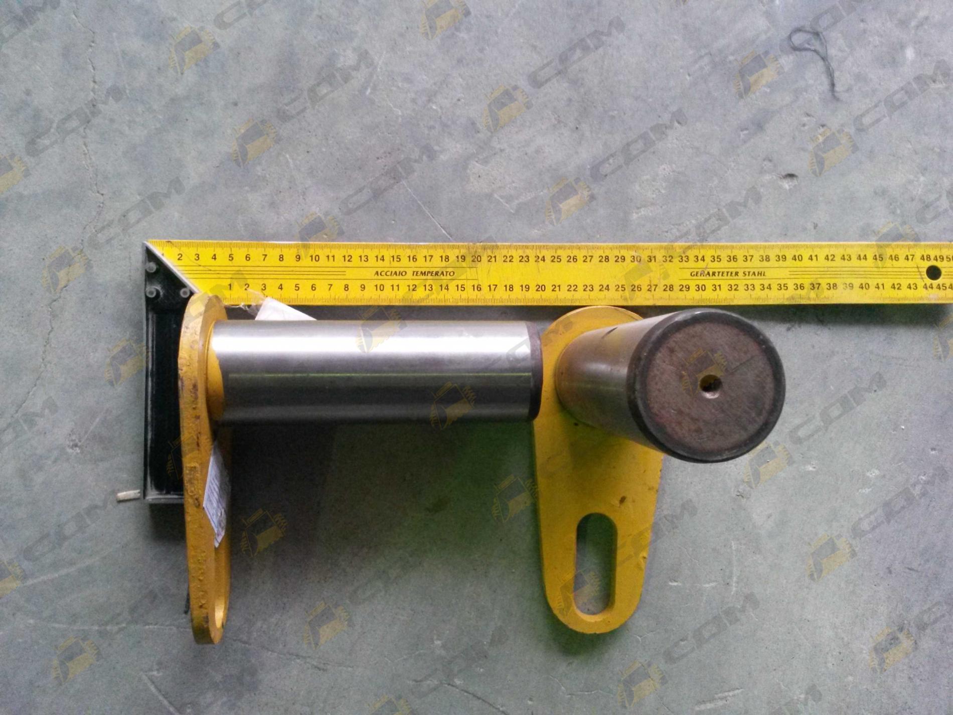 Палец цилиндра ковша передний D=60 L=190 CDM833 LG833.11.07/LG30F.11.07(311003D)