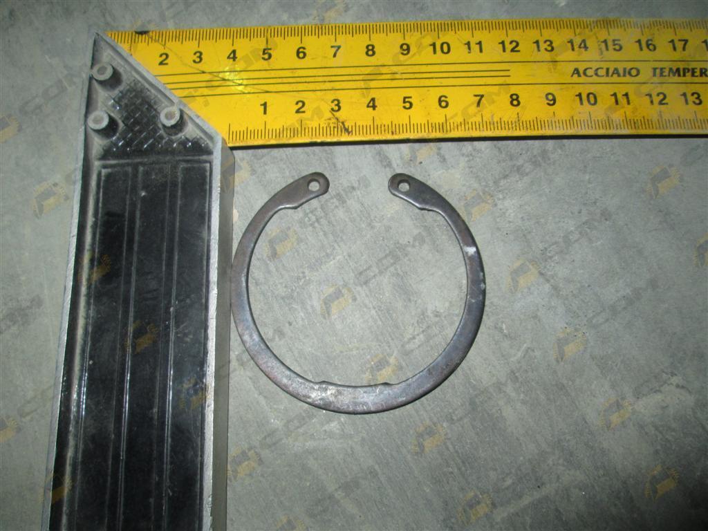 Кольцо стопорное подшипника 6312 (Евро2) HOWO 190003935383