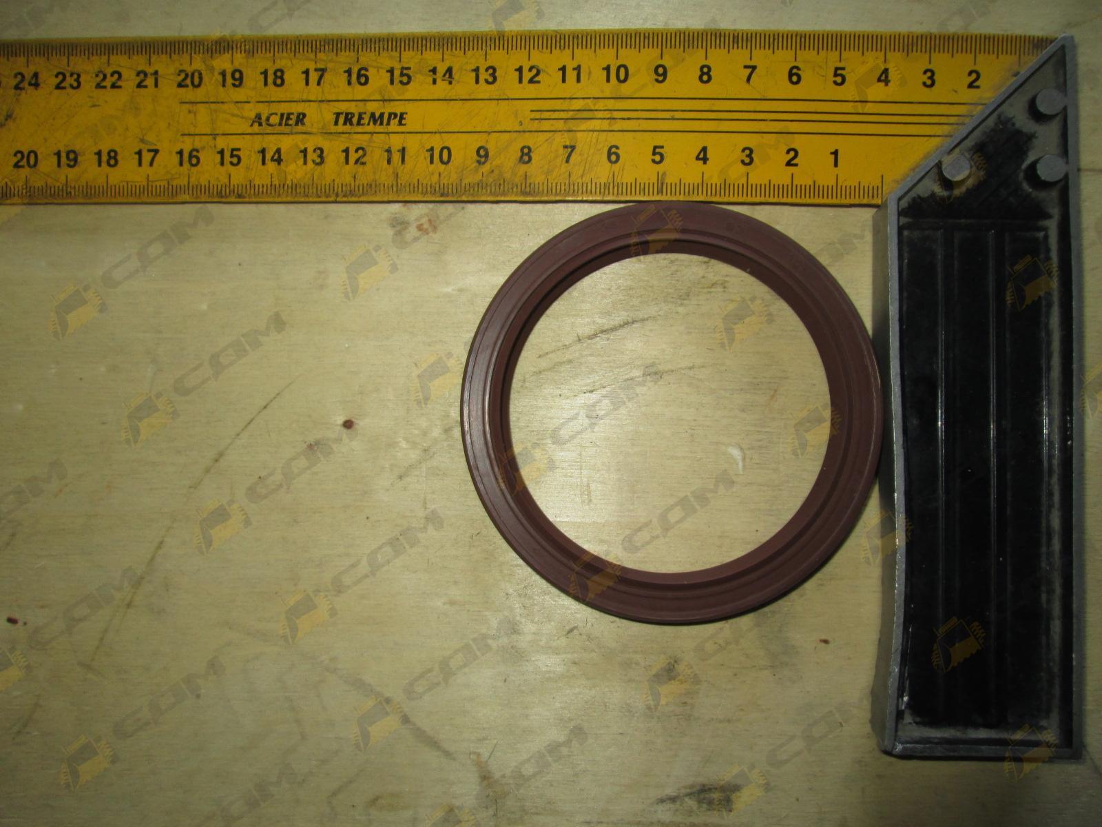 Сальник CDM520 D02B-104-02A