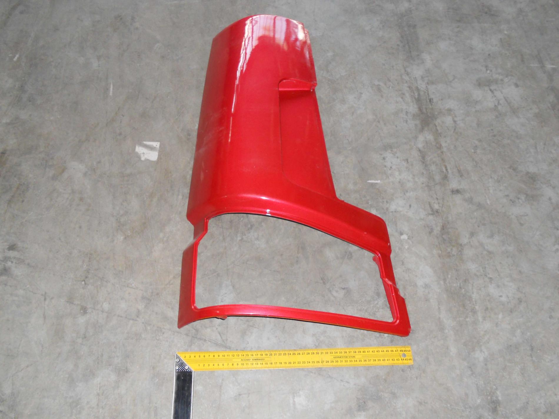 Обтекатель фары правый WG1642110001