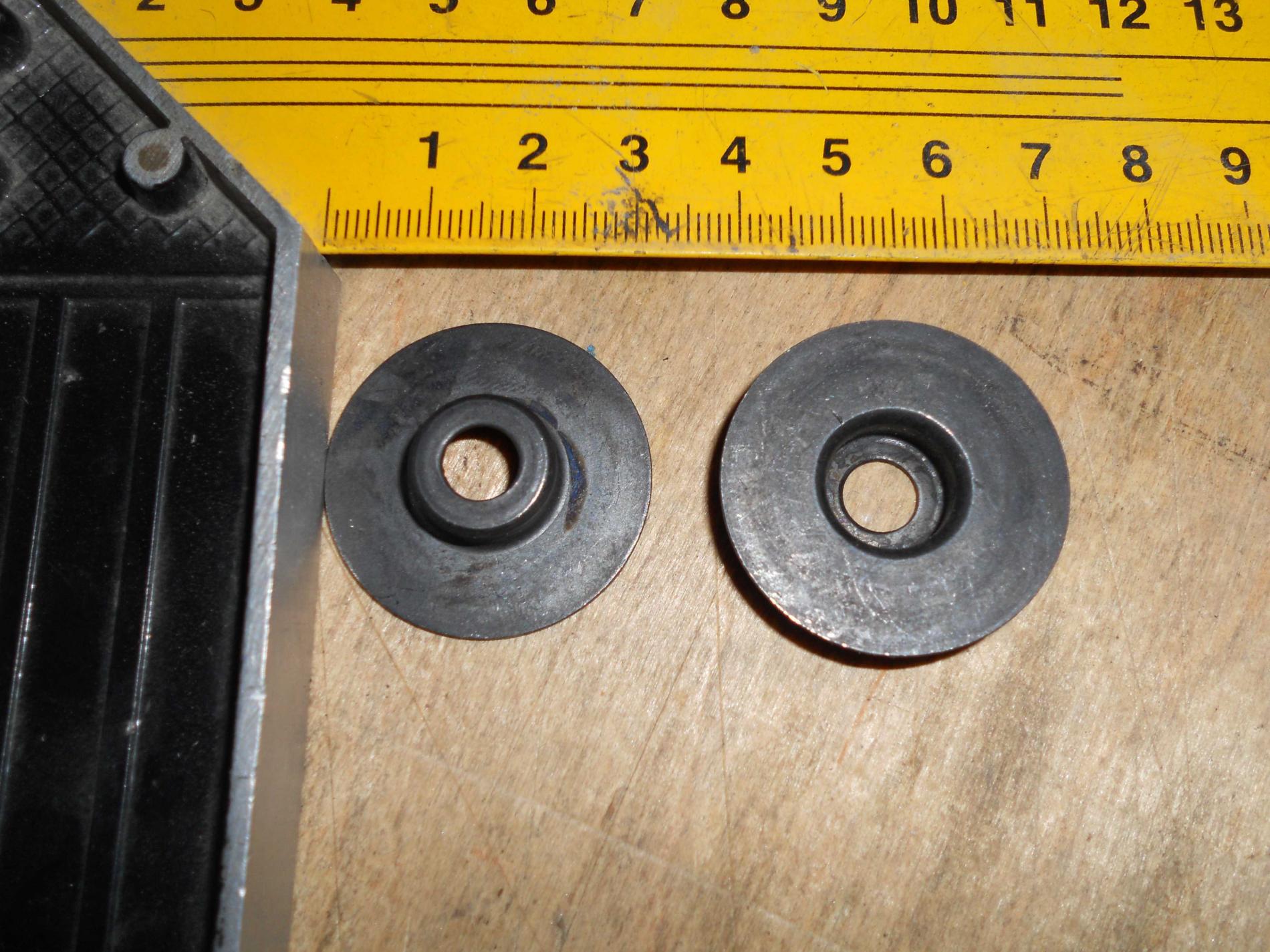 Кольцо стопорное оси коромысла (Euro 3) HOWO VG1540050023