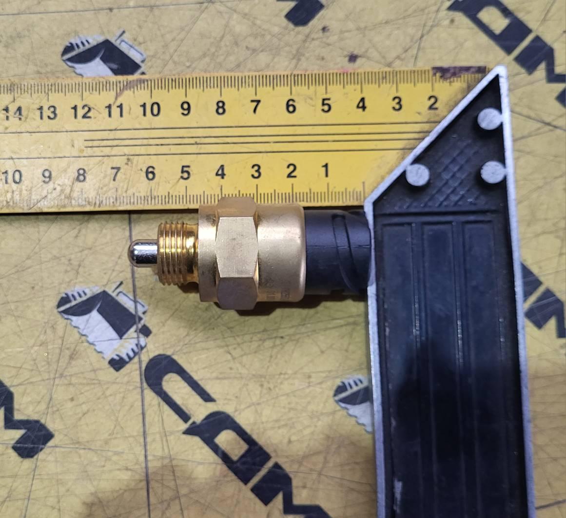 Датчик включения блокировки моста 3-х контактный MAN/HOWO 81.25503.0244/811W25503-0244