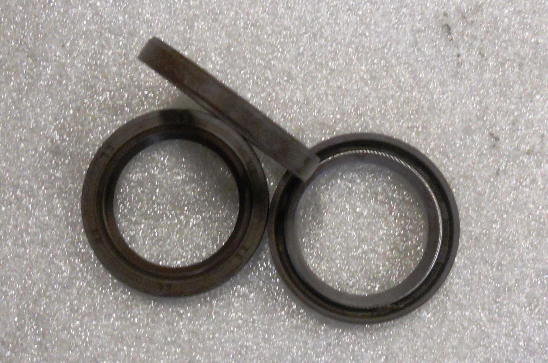 Сальник ТНВД 35х47х7 HOWO 1723638908