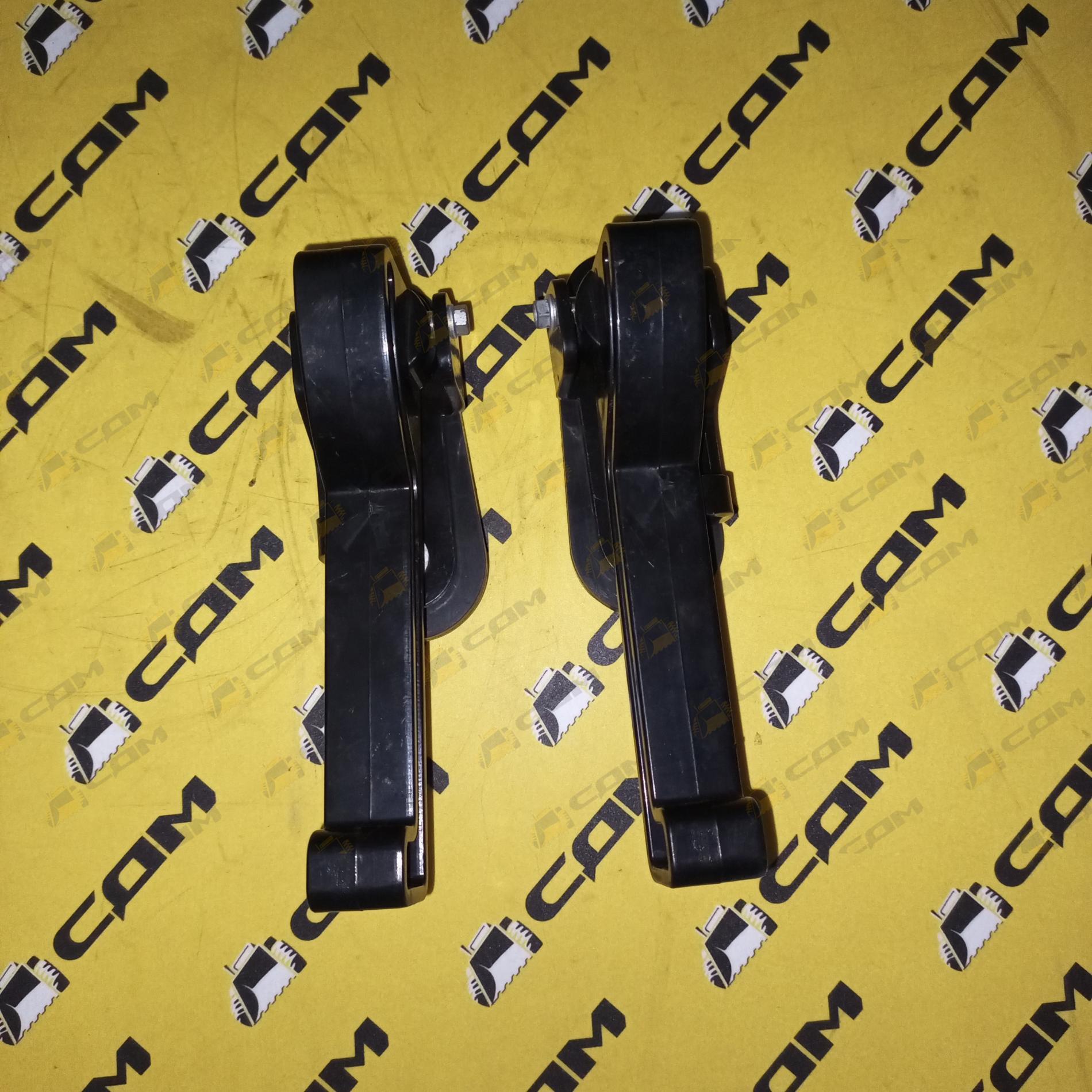 Ручка блокировки бокового заднего стекла левая SHANMON 388H Z062200011-64/L B4610-45A032600